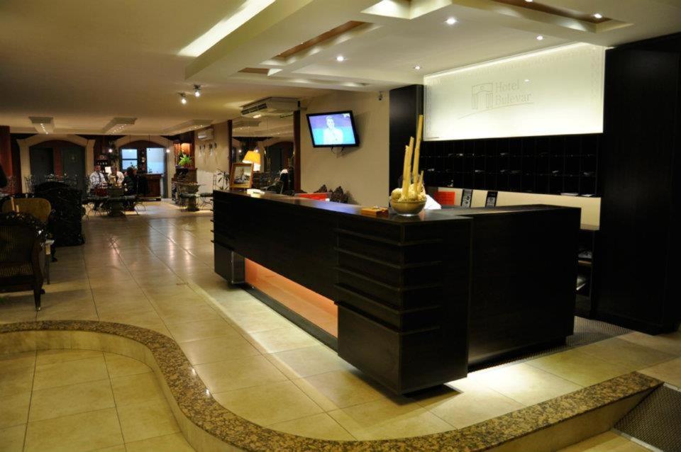 Hotel Bulevar ไปย์ซานดู ภายนอก รูปภาพ